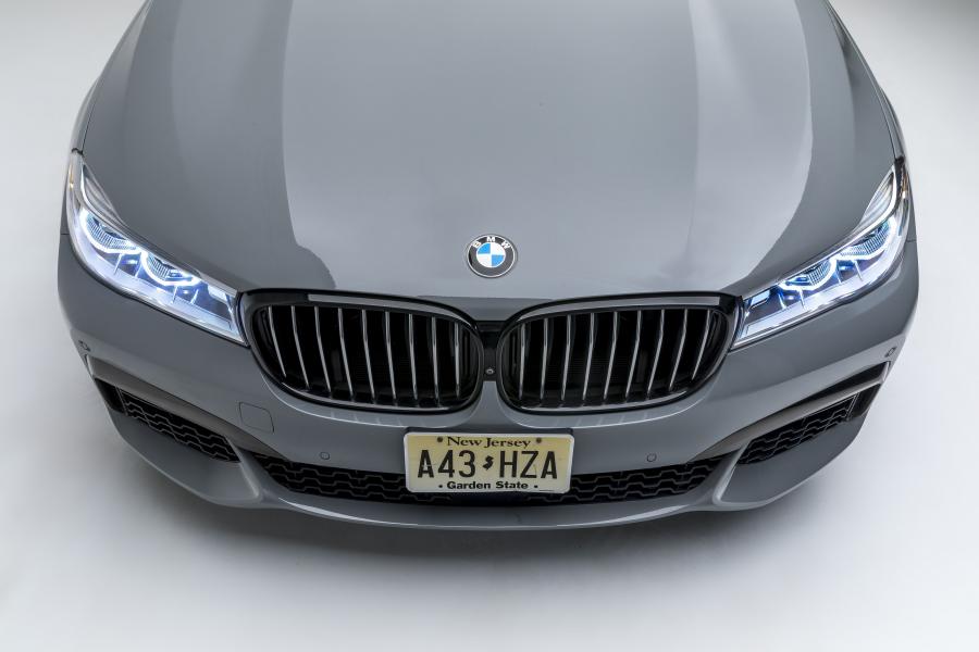 Детали экстерьера BMW 750i xDrive M Sport (G11) 2016 года  (NA) (фото 21 из 47)